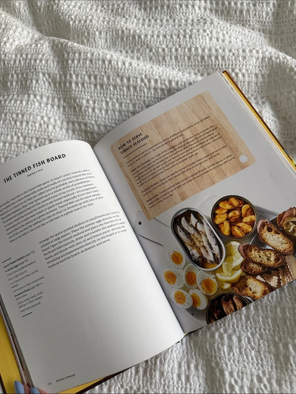 Boards & Spreads Cookbook by - Yasmin Fahr